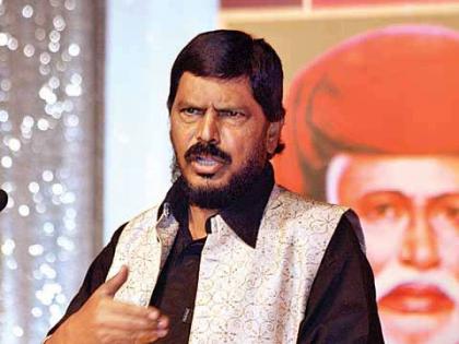 "If we want to avoid political loss in the upcoming elections, then ShivSena needs to form an alliance with BJP again ..." : Ramdas Athawale | "आगामी निवडणुकांमध्ये राजकीय नुकसान टाळायचं असेल, तर शिवसेनेने पुन्हा भाजपसोबत युती करण्याची आवश्यकता..."