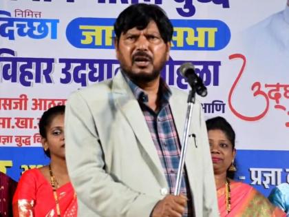 Union Minister Ramdas Athawale strongly demands immediate implementation of Dharavi redevelopment project | केंद्रीय मंत्री रामदास आठवले यांची धारावी पुनर्विकास प्रकल्प तातडीने राबवण्याची जोरदार मागणी Union Minister Ramdas Athawale strongly demands immediate implementation of Dharavi redevelopment project | केंद्रीय मंत्री रामदास आठवले यांची धारावी पुनर्विकास प्रकल्प तातडीने राबवण्याची जोरदार मागणी