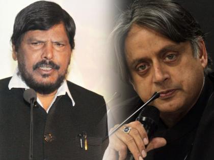 Ramdas Athavale: Ramdas Athavale takes Shashi Tharoor's 'school', corrects mistake in English | Ramdas Athawale Vs Shashi Tharoor: रामदास आठवलेंनी घेतली शशी थरूर यांची ‘शाळा’, इंग्रजीतील चूक सुधारून लगावला असा टोला  