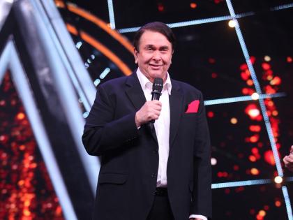 Randhir Kapoor reveals on Indian Idol 10 about pet names of Kapoor family | रणधीर कपूर यांनी त्यांच्या घरातील सदस्यांच्या टोपण नावाविषयी सांगितले हे गुपित