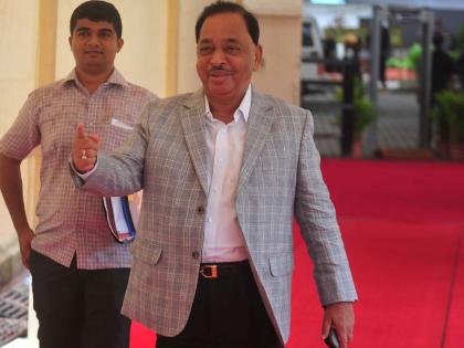 The Chief Minister of Maharashtra, Shiv Sainik, who was caught on the verge ... Narayan Rane's political migration | वार अंगावर झेलणारा शिवसैनिक, महाराष्ट्राचा मुख्यमंत्री ते काँग्रेसचा राजीनामा...नारायण राणे