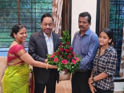 Union Minister Narayan Rane held a secret meeting of activists and office bearers in Sawantwadi on the backdrop of Sindhudurg District Bank elections | केंद्रीय मंत्री नारायण राणे यांनी सिंधुदुर्ग जिल्हा बँक निवडणुकीच्या पार्श्वभूमीवर घेतली गुप्त बैठक