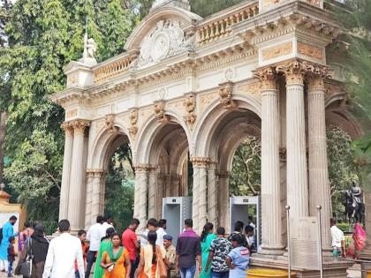 आता राणीच्या बागेत पाहा देश-विदेशातील साप; नवीन सर्पालयासाठी आराखडा होणार अंतिम  - Marathi News | Now see snakes from India and abroad in the Queen's garden; The plan for the new snake sanctuary will be finalized | Latest News at Lokmat.com