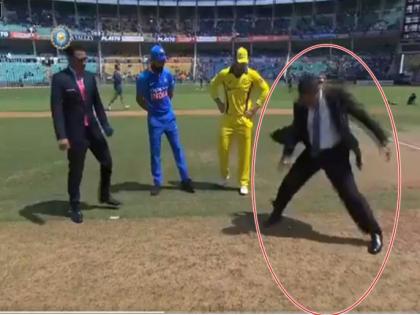 India vs Australia, 2nd ODI: ... Australia won a toss, a strong discussion in the fans | India vs Australia, 2nd ODI: ... तरीही ऑस्ट्रेलियाने जिंकला टॉस, चाहत्यामध्ये जोरदार चर्चा