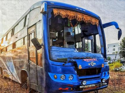 Warkari died in a horrific accident on the Pune-Nagar highway | पुणे-नगर महामार्गावरील भीषण अपघातात वारकऱ्याचा मृत्यू