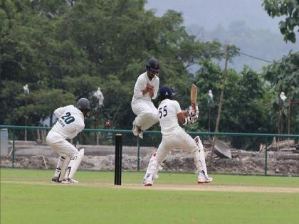 Ranji Trophy 2024-25 After Surpassing Sir Don Bradman Record Agni Chopra Hit Back To Back 2nd Double Century | बॉलिवूड निर्मात्याच्या लेकाचा बॅक टू बॅक हिट शो! Ranji Trophyत झळकावलं सलग दुसरं द्विशतक