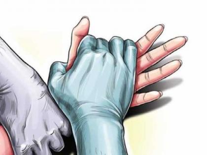 Five youths raped a minor girl in Buldhana district | पाहुणी म्हणून आलेल्या अल्पवयीन मुलीवर पाच तरुणांचा बलात्कार