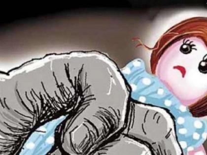 Atrocities on one's own minor daughter; Life imprisonment and fine to Naradham Father | स्वत:च्या अल्पवयीन मुलीवर अत्याचार; नराधम पित्याला जन्मठेप आणि दंड