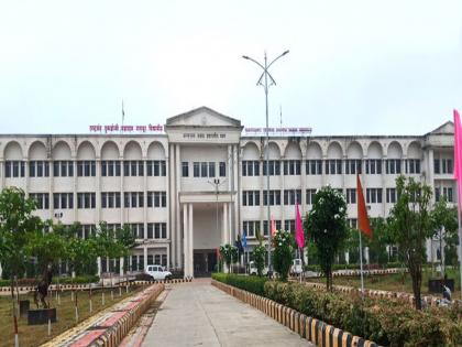 Nationally, Nagpur University is sixth from last; The ranking of VNIT also fell | राष्ट्रीय स्तरावर नागपूर विद्यापीठ शेवटून सहावे; व्हीएनआयटीचेही रॅंकिंग घसरले