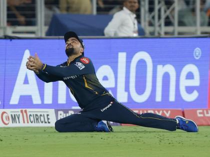 GT Vs SRH, IPL 2025: Rashid Khan Takes Phenomenal Running Catch To Dismiss Travis Head, Video Viral | Rashid Khan: असा झेल कधीच पाहिला नसेल, गुजरात- हैदराबाद सामन्यात राशीद खानची जबरदस्त फिल्डिंग