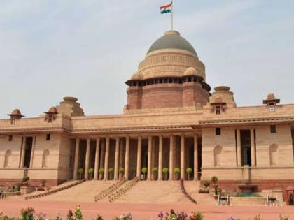 Rashtrapati Bhavan's Durbar Hall, Ashok Hall renamed, Durbar Hall, and  Ashok hall renamed as  GANATANTRA MANDAP  and  ASHOK MANDAP, President Droupadi Murmu  | राष्ट्रपती भवनातील 'दरबार' आणि 'अशोक' हॉलची नावं बदलली, आता 'या' नावानं ओळखलं जाणार!