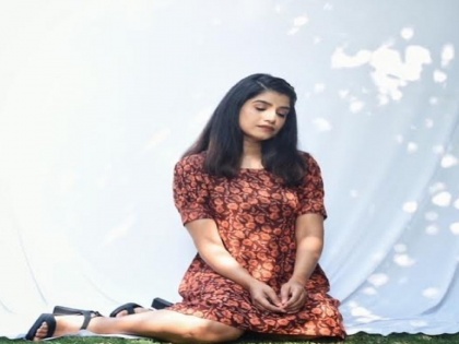 Majhya Navryachi Bayko fame rasika sunil shares makeover picture on social media | या प्रसिद्ध मराठी अभिनेत्रीने केला मेकओव्हर, या फोटोत ओळखणेही होतंय कठीण