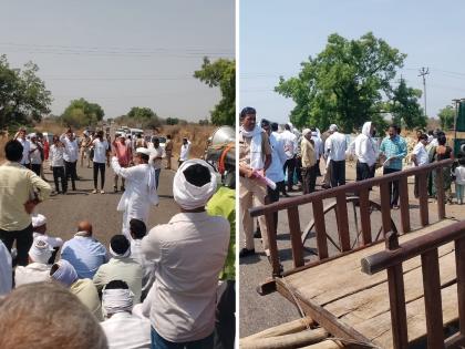Parabhani: Farmers are aggressive for the cause of 'prosperity'; They blocked the road by blocking bullock carts | 'समृद्धी'च्या मावेजासाठी शेतकरी आक्रमक; बैलगाडी आडवी लावून केले रस्तारोको आंदोलन Parabhani: Farmers are aggressive for the cause of 'prosperity'; They blocked the road by blocking bullock carts | 'समृद्धी'च्या मावेजासाठी शेतकरी आक्रमक; बैलगाडी आडवी लावून केले रस्तारोको आंदोलन