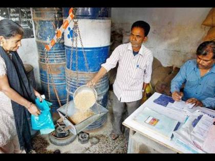 ration shopkeepers are on strike for ten days | साहेब, जानेवारीचे रेशन मिळणार ना, दहा दिवसांपासून रेशन दुकानदार संपावर