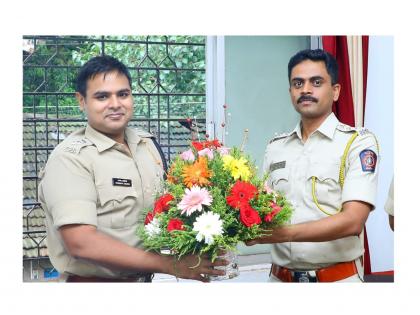 Ratnagiri police sub-divisional officer Ganesh Ingale was received as the Director General | रत्नागिरीचे पोलीस उपविभागीय अधिकारी गणेश इंगळे यांना महासंचालक पदक