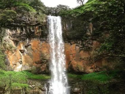 Rautwadi waterfall in Radhanagari taluka flowed two days ago | पर्यटकांसाठी आनंदवार्ता! राऊतवाडीचा धबधबा झाला प्रवाहित