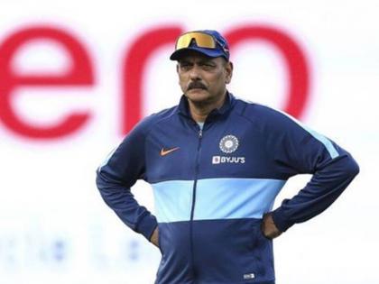 Mankading cricket rules correctly says former team india coach ravi Shastri | मांकडिंग क्रिकेट नियमानुसार योग्यच : शास्त्री