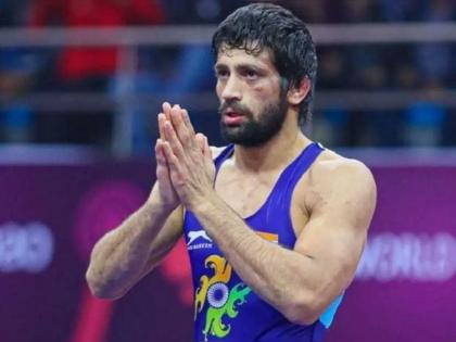 Commonwealth Games 2022 Wrestling :  Ravi Kumar Dahiya wins the Gold Medal after beating 2 time reigning CWG medalist 10-0 in Final (57kg). | Commonwealth Games 2022 : ऑलिम्पिक विजेत्या रवी दहियाने दोन मिनिटांत जिंकले सुवर्णपदक; नायजेरियाच्या मल्लाला केले चितपट