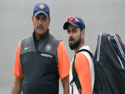 Ravi Shastri asked BCCI for couple of warm-up matches ahead of Australia Tests series | ऑस्ट्रेलिया दौऱ्यात नाचक्की टाळण्यासाठी रवी शास्त्री यांनी BCCI ला केली 'ही' विनंती 