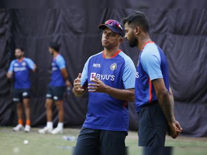 IND vs SA T20I Series : NOT BOTHERED about creating World Record, says ‘we don’t pay ATTENTION to it, Say India coach Rahul Dravid | IND vs SA T20I Series : वर्ल्ड रेकॉर्डसाठी खेळत नाही, त्याची पर्वाही नाही; राहुल द्रविडनं सांगितलं टीम इंडियाचं अंतिम ध्येय! 