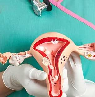 महिलांमध्ये वाढतेय गर्भाशयमुखाच्या कॅन्सरचं प्रमाण, ७ चुकांमुळे वाढतो आहे महिलांना होणारा त्रास