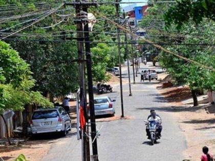 2704 dangerous lightning poles on 113 roads in Nagpur city | नागपूर शहरातील ११३ रोडवर २७०४ धोकादायक वीजखांब