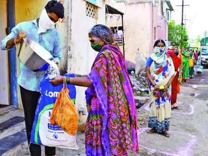 Beneficiaries of Online Registration No Grain! | आॅनलाईन नोंद नसणाऱ्या लाभार्थ्यांना धान्य नाहीच!