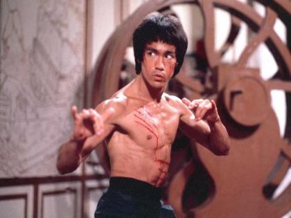 Bruce Lee च्या मृत्युबाबत इतके दावे वाचूनच चक्रावून जाल, आजही त्याचा मृत्यु बनून आहे रहस्य!