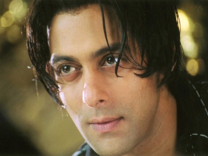 Salman Khan's blockbuster film Tere Naam may get a sequel shares director Satish Kaushik | सलमान खानच्या फॅन्ससाठी आनंदाची बातमी, येऊ शकतो ब्लॉकबस्टर 'तेरे नाम'चा सीक्वल!