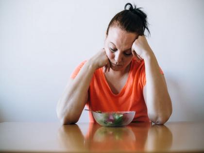 depression is related with wrong diet new study | चुकीच्या डाएटमुळे डिप्रेशनचा धोका! नवीन संशोधनात आल्या धक्कादायक बाबी समोर, करा 'हे' बदल