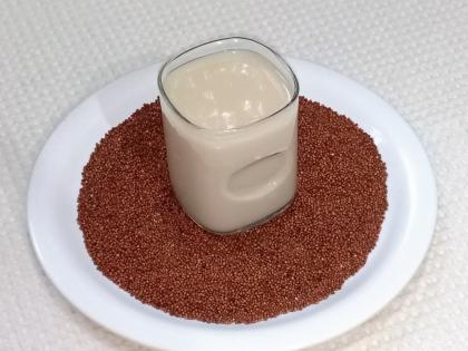 drinking milk with finger millet benefits for health | रात्री झोपण्यापूर्वी नाचणी दूधासोबत घेणं फायद्याचं की तोट्याचं? घ्या जाणून सत्य...