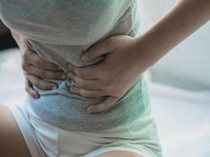 Omicron Symptoms : Omicron can affect your gut stomach related symptoms diarrhoea | Omicron Symptoms : ओमायक्रॉनचं नवं लक्षण आलं समोर, पोटासंबंधी 'ही' समस्या दिसेल तर वेळीच व्हा सावध!