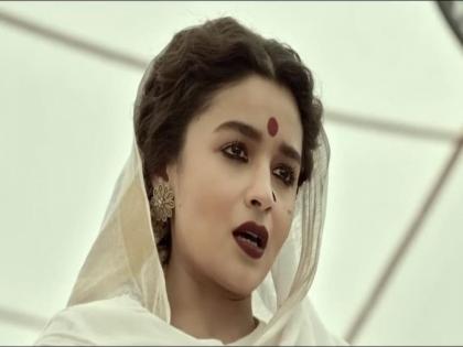 Gangubai Kathiawadi Trailer : Alia Bhatt performance will shock you | Gangubai Kathiawadi Trailer : आलियाच्या 'गंगूबाई काठियावाडी'चा धमाकेदार ट्रेलर रिलीज, एकदा बघाच