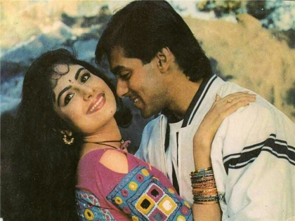 Ayesha Jhulka reveals Salman Khan was so conscious about dance | ९०च्या दशकात सलमान खानची अभिनेत्री होती आएशा जुल्का, आता त्याच्याबाबत केला आश्चर्यजनक खुलासा