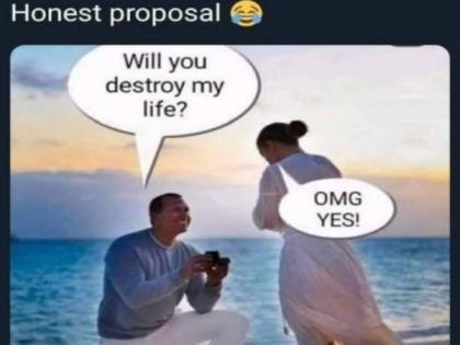 Propose Day : Netizens celebrate propose day with memes, jokes and shayari | Propose Day: सोशल मीडियावर अशाप्रकारे लोक सेलिब्रेट करत आहेत प्रपोज डे, बघून पोट धरून हसाल