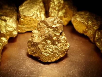 Scientists says collision with earth formed gold platinum | सोनं पृथ्वीवर आलं कुठून? अंतराळातून आलं की इथेच तयार झालं?