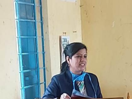 Dangerous on social media: Revati Deshpande | सोशल मीडियावरील बिनधास्त वावर धोक्याचा : रेवती देशपांडे Dangerous on social media: Revati Deshpande | सोशल मीडियावरील बिनधास्त वावर धोक्याचा : रेवती देशपांडे