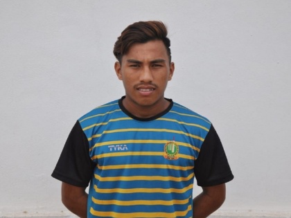Manipur’s 19-year-old fast-bowler Rex Singh take 8 wickets against Mizoram on opening day of Ranji Trophy 2019-20 | रणजी करंडक : मणिपूरच्या 19 वर्षीय गोलंदाजाची कमाल; मिझोरामचा संपूर्ण संघ 65 धावांत तंबूत