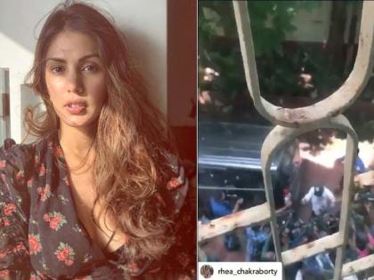 Sushant Singh Rajput Death Case Rhea Chakraborty Shares Video of Father Indrajit | Sushant Singh Rajput Death Case: बघा, माझ्या घराखाली काय चाललंय; वडिलांची 'ती' ओळख सांगत रियानं शेअर केला व्हिडीओ