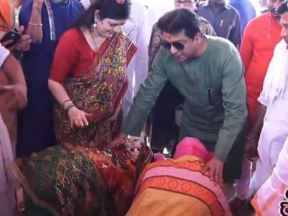 Thackeray done 'Kanyadan' in samudayik vivah sohala, palghar MNS arrange unite marriage | अमितच्या लग्नानंतर राज ठाकरेंनी केलं 'कन्यादान', मनसैनिकांच्या आनंदाला उधाण