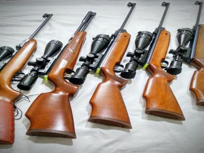 Theft on ‘Gun House’; Rifles lamps with 24 air pistols | ‘गन हाऊस’वर डल्ला; २४ एअर पिस्तुलसह रायफल्स् लंपास