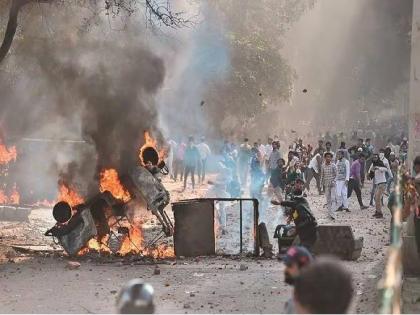 Special article on what should wise men do in a riot | शहाण्यासुरत्या माणसांनी दंगलीत काय करावे?