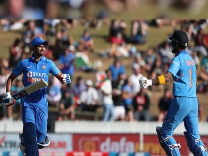  Rishabh Pant has shared a video of Indian players KL Rahul and Shreyas Iyer playing a warm-up match ahead of Asia Cup 2023 | VIDEO : आशिया कपपूर्वी भारताला मोठा दिलासा; पंत 'फोटोग्राफर' अन् राहुल आणि अय्यर 'मैदानात'