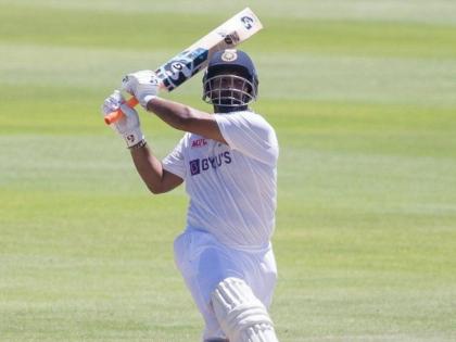 IND vs SA, 3rd day 3 Test Live Updates : Rishabh Pant becomes the first Asian wicketkeeper to score Test century in South Africa | IND vs SA, 3rd day 3 Test Live Updates : रिषभ पंतनं साजरं केलं खणखणीत शतक; १२ वर्षांपूर्वीचा MS Dhoniचा मोडला विक्रम, आशियाई यष्टिरक्षकाला जमला नाही असा पराक्रम 