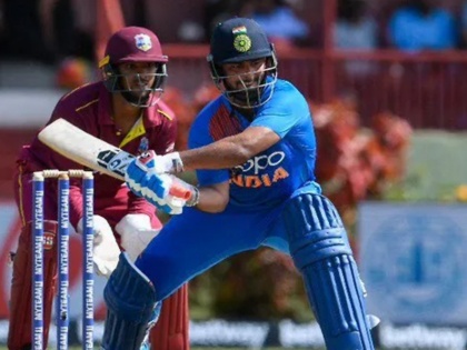 India vs West Indies : Rishabh Pant breaks major MS Dhoni record after heroic knock in Guyana T20I | India vs West Indies : रिषभ पंत कॅप्टन कूल धोनीच्या एक पाऊल पुढे; मोडला महत्त्वाचा विक्रम