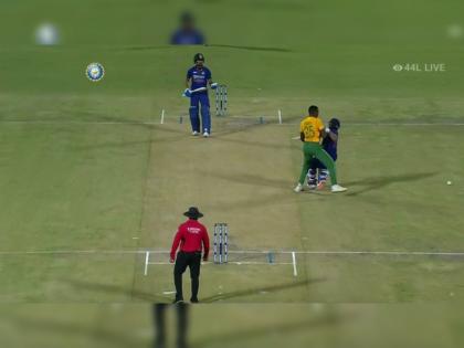 IND vs SA 1st T20I Live : A mixup between Shreyas Iyer and Rishabh Pant, but Indian captain survives run-out, Watch Video | Rishabh Pant, IND vs SA 1st T20I Live : श्रेयस अय्यरने चुकीचा कॉल दिला, रिषभ पंत अन् कागिसो रबाडा यांच्यात संघर्ष झाला अन्... Video 