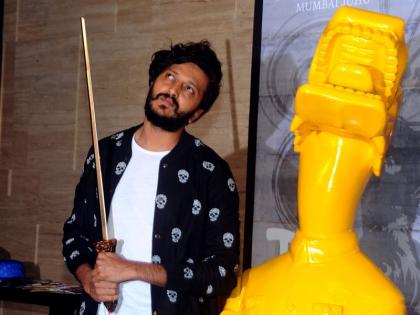 I am the only 'bankchor' who has failed, Riteish Deshmukh tweets | मी एकमेव 'बँकचोर' आहे जो फेल गेला, रितेश देशमुखने उडवली नीरव मोदीची खिल्ली; ट्विटरकर फिदा