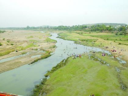 In Kanhan, Kalar rivers in danger, sand anemometers continue to be pumped | कन्हान, कोलार नद्या धोक्यात , रेतीचा वारेमाप उपसा सुरूच 