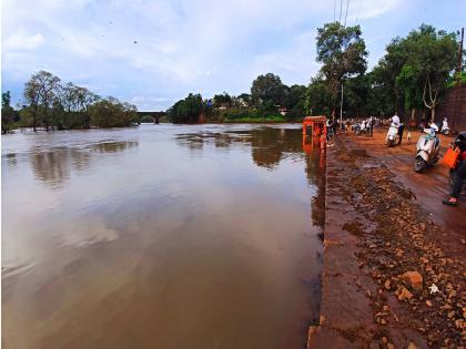 Rainfall in Kolhapur District; River levels receded, 23 dams were released | कोल्हापूर जिल्ह्यात पावसाची उघडीप; नद्यांची पातळी ओसरली, २३ बंधारे झाले मोकळे