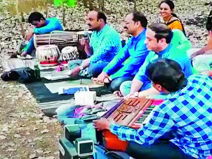 Surrounds, river banks, rivers; Message from 'Save the River' from the musical program | सूर छेडिले, नदीकाठी, नदीसाठी; संगीतमय कार्यक्रमातून ‘नदी वाचवा’चा संदेश